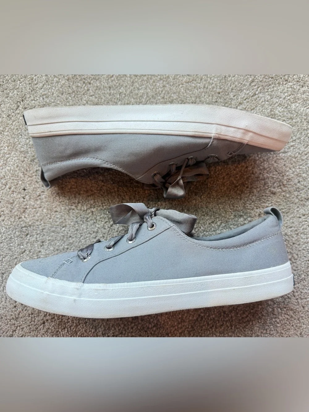 Sperry Women's Crest Vibe Gray Sneakers w Satin Laces, Size 10 EUC